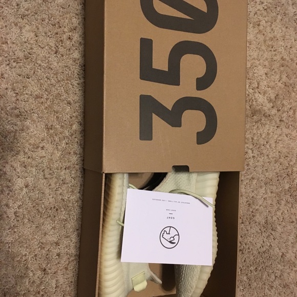 Yeezy 350 v2 butter - Picture 4 of 4